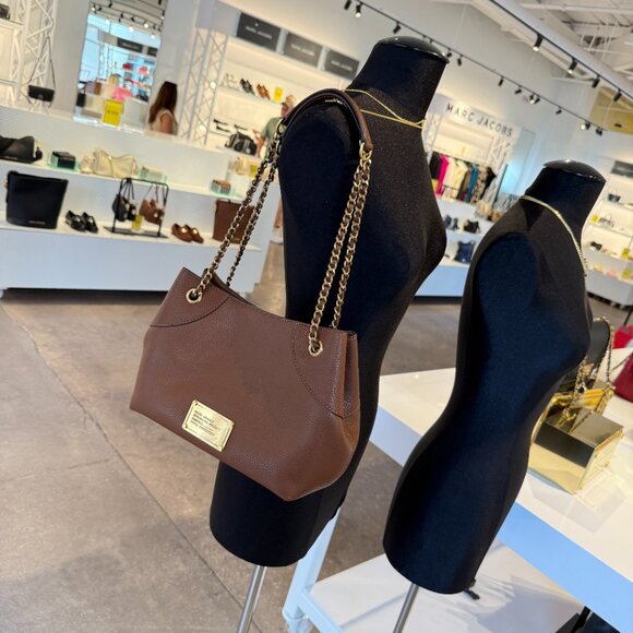 Marc Jacob The Small Plaza Tote Pebbled Leather 4F5HTT023H01, $395